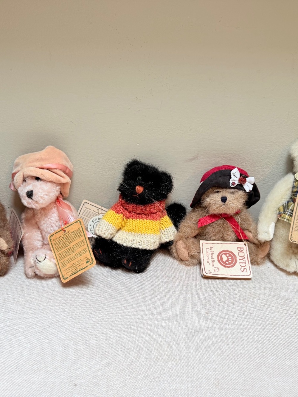 Lot of 5 Vintage Boyds Bears